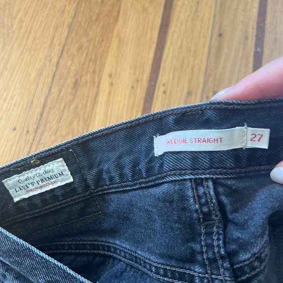 Black Levi’s Wedgie Straight Jeans size 27 - Picture 3 of 3
